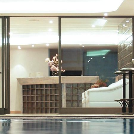Hotel Liverpool Червия Екстериор снимка